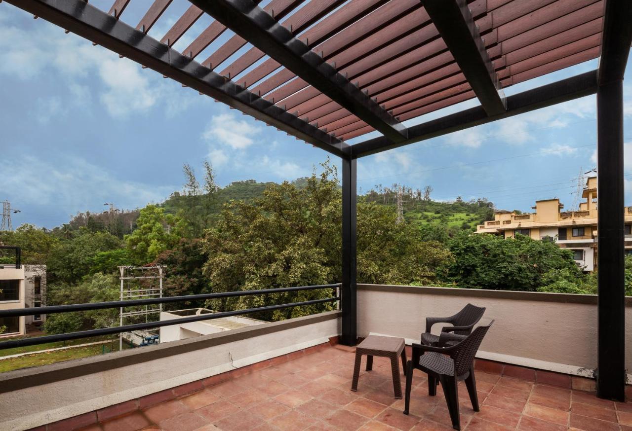 Stayvista'S Greenwoods Villa 10 - City-Center Villa With Private Pool, Terrace, Lift & Carrom Board Lonavla Exterior foto